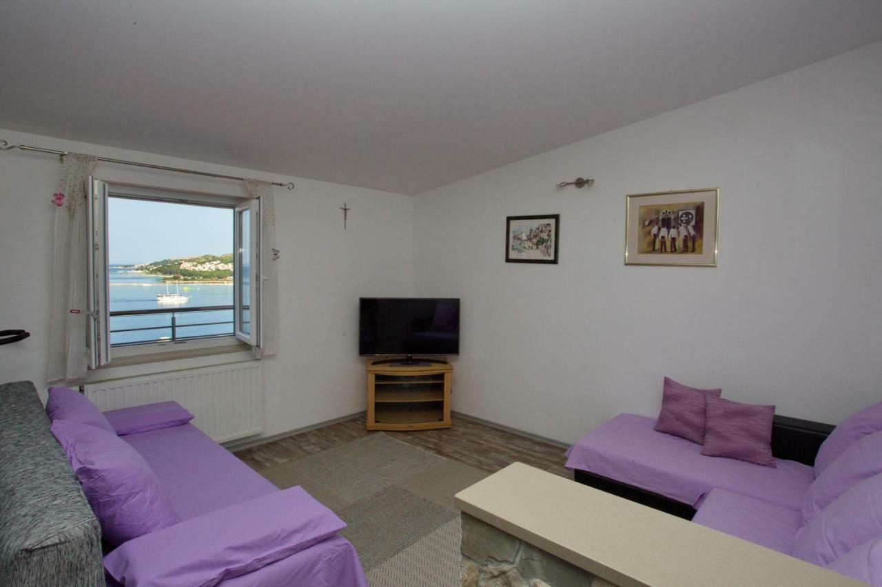 Apartment Lelas Оміш Екстер'єр фото